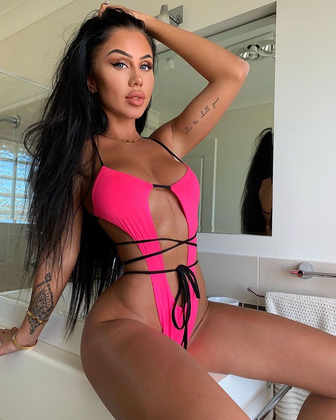 Vivian Bikini